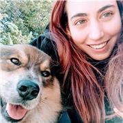 Sono studentessa universitaria, offro lezioni di lingua inglese, spagnolo e francese. Offro anche aiuto con i compiti per tutte le materie, se necessario anche a distanza per emergenza covid-19